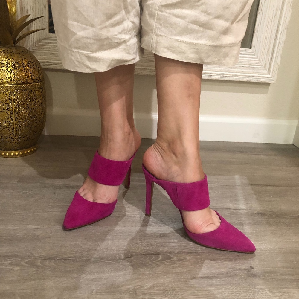 Jessica Simpson heels
